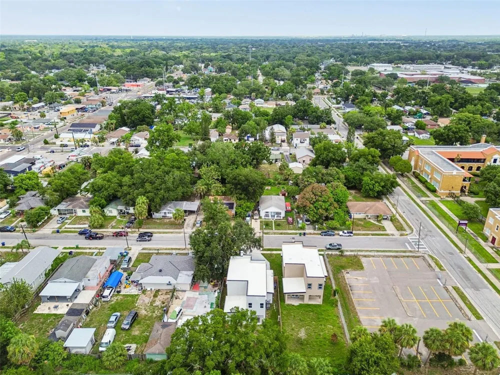 1515 E 27TH AVENUE Tampa, FL 33605