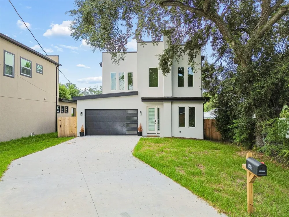1515 E 27TH AVENUE Tampa, FL 33605