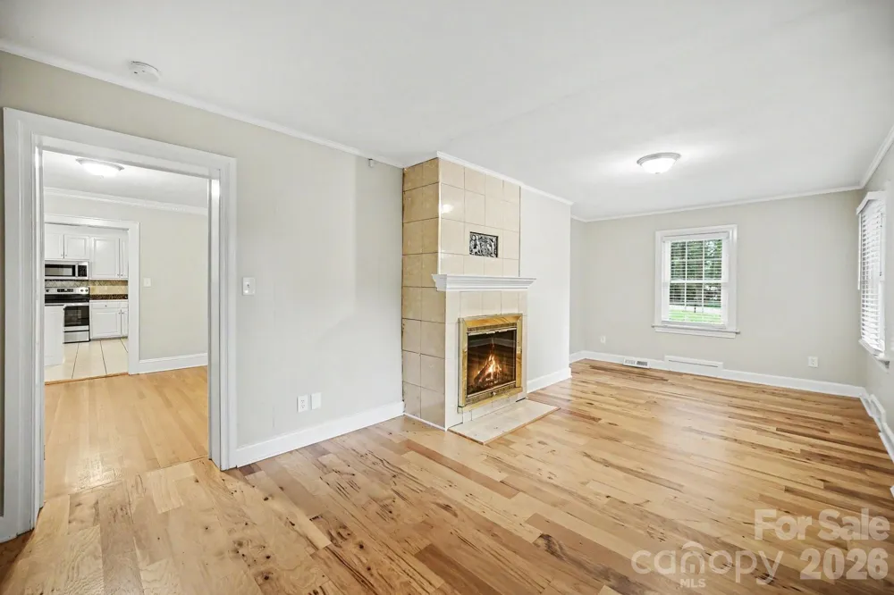 704 1st Avenue Place NE Conover, NC 28613