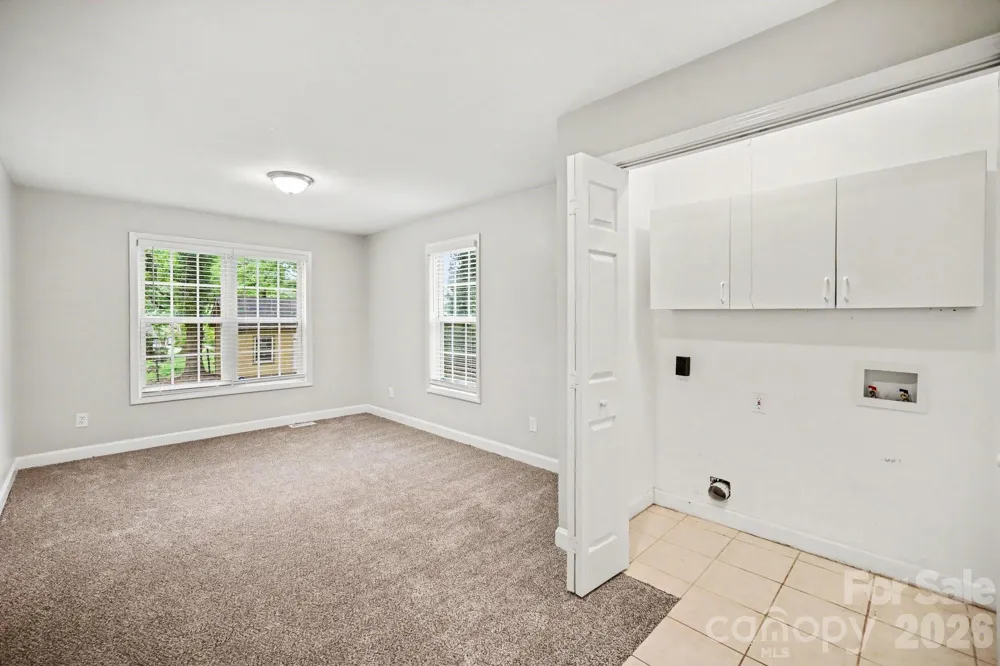 704 1st Avenue Place NE Conover, NC 28613