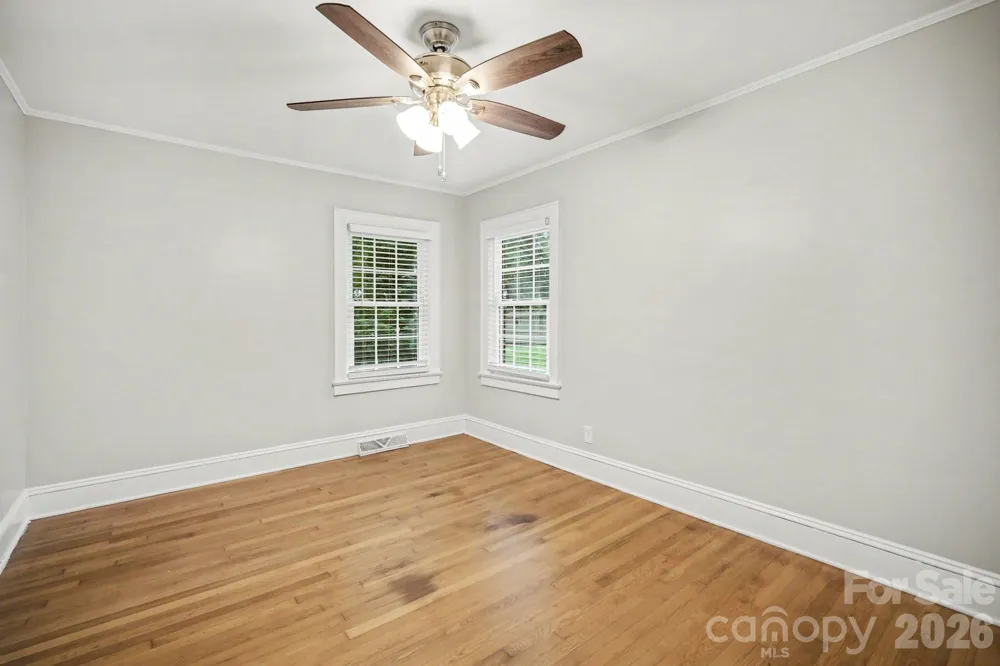 704 1st Avenue Place NE Conover, NC 28613