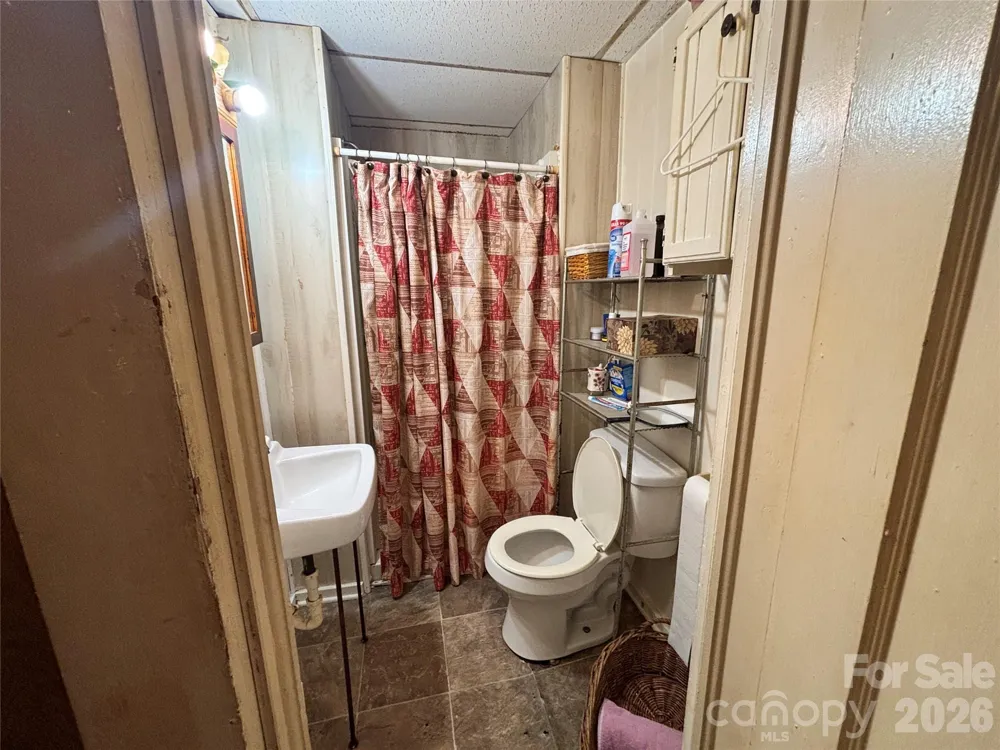 1102 Regal Place NW Lenoir, NC 28645