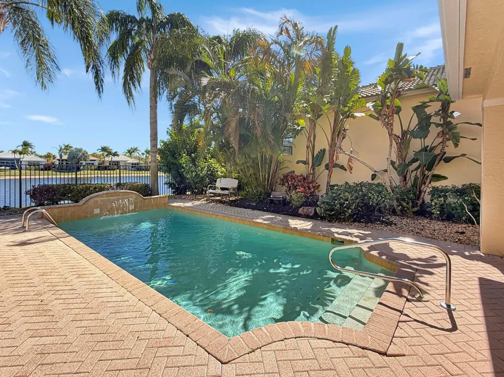 10891 Northgreen Drive Lake Worth, FL 33449