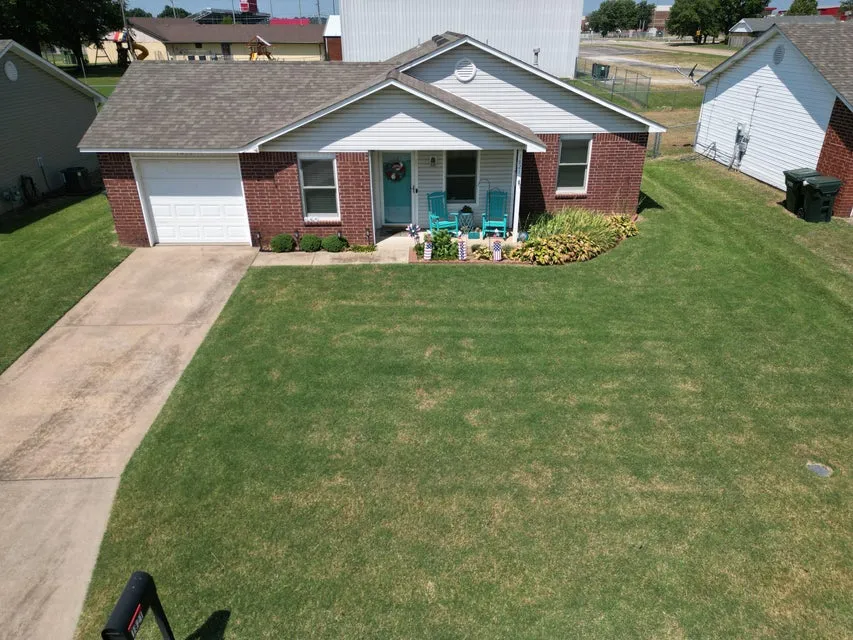 1821 Lexington Road Claremore, OK 74017