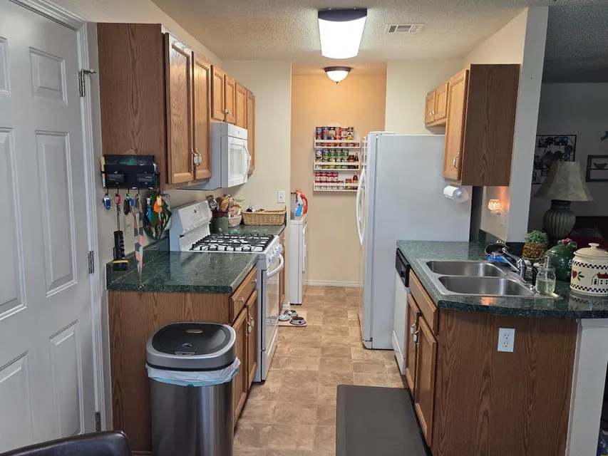 1821 Lexington Road Claremore, OK 74017