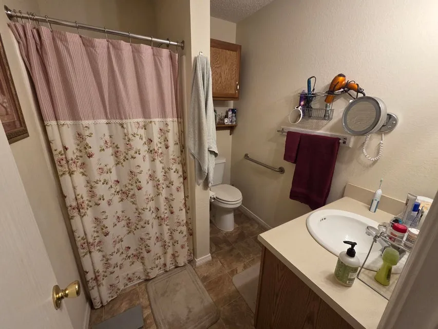 1821 Lexington Road Claremore, OK 74017