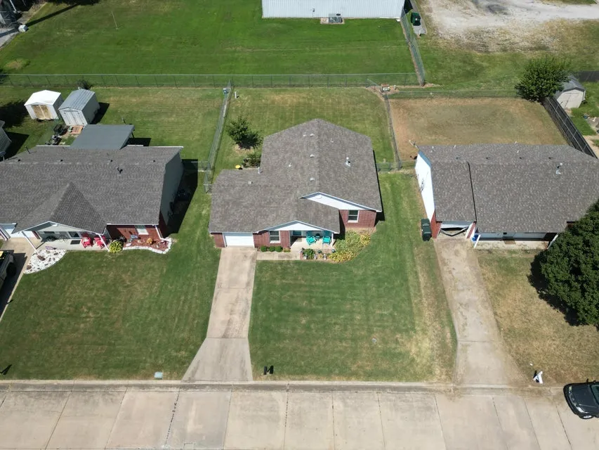 1821 Lexington Road Claremore, OK 74017