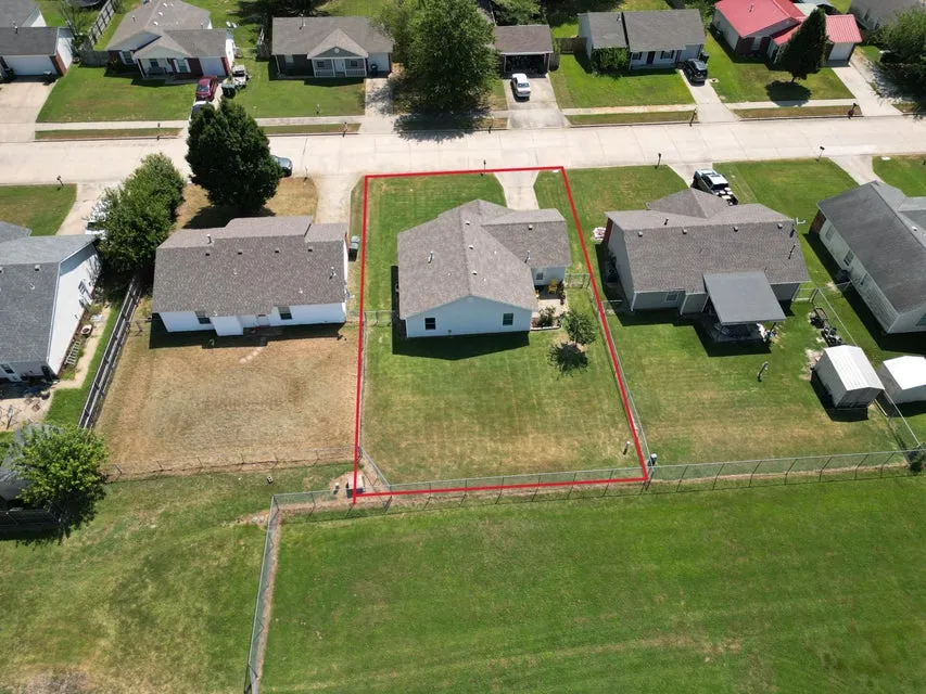 1821 Lexington Road Claremore, OK 74017