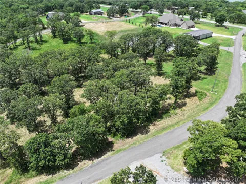 4 E Scissortail Road