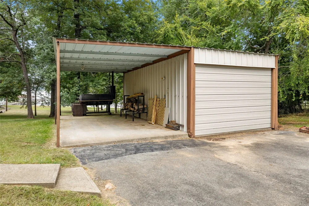 680 Private Rd 5860 Yantis, TX 75497