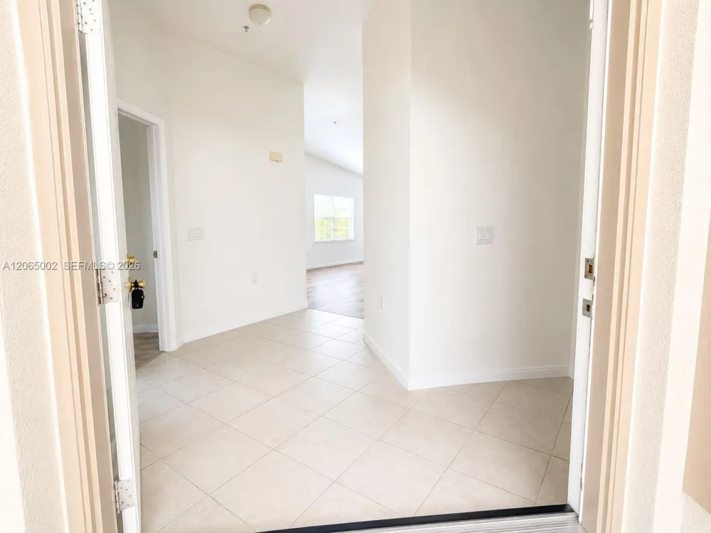 365 Stella Maris Dr #2905 Naples, FL 34114