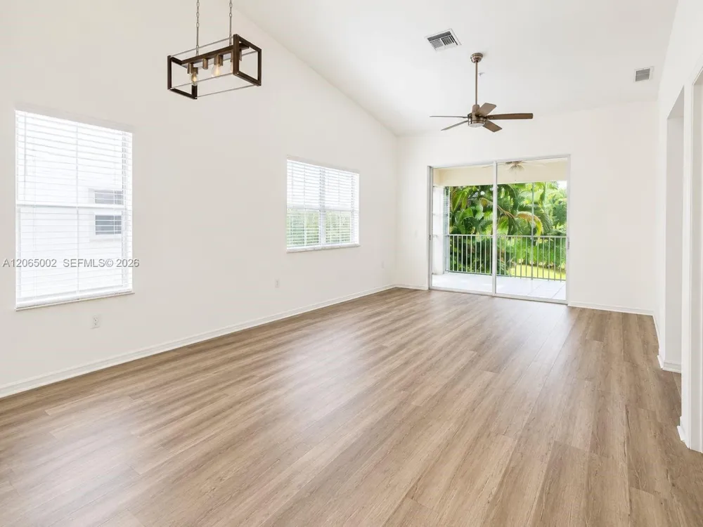 365 Stella Maris Dr #2905 Naples, FL 34114