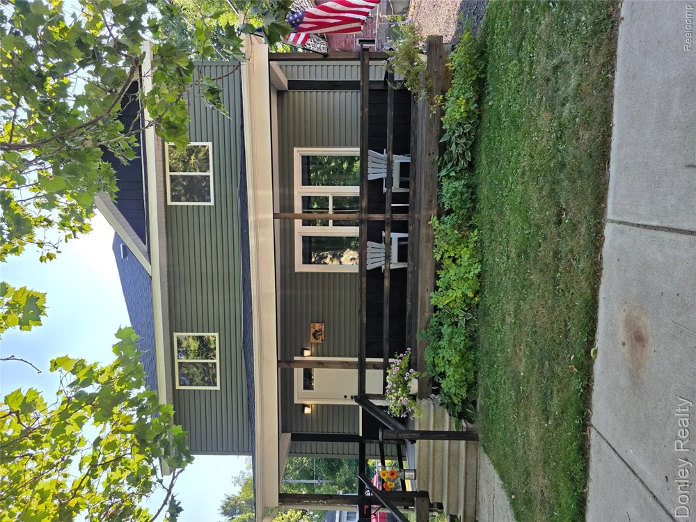 112 Alexander Street Caro City, MI 48723