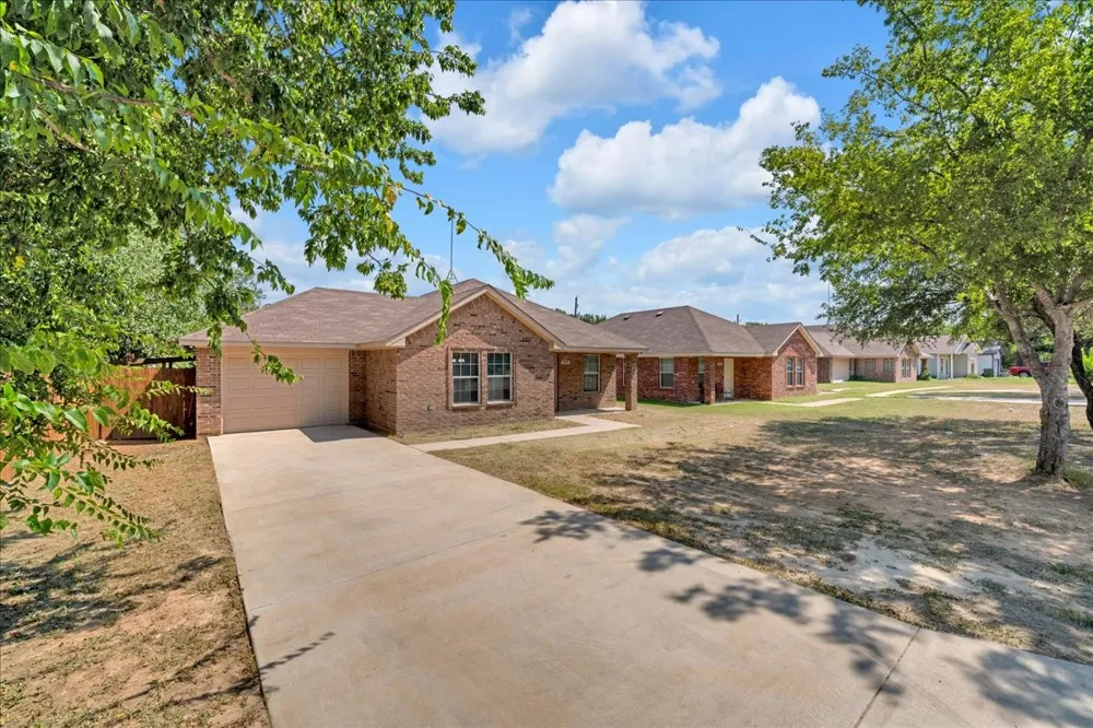 808 SW 24th Street Mineral Wells, TX 76067