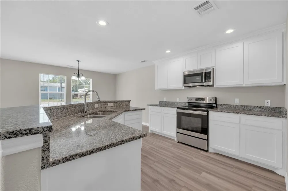 808 SW 24th Street Mineral Wells, TX 76067