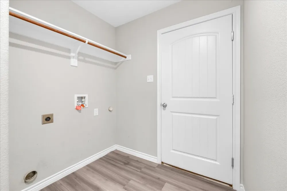 808 SW 24th Street Mineral Wells, TX 76067