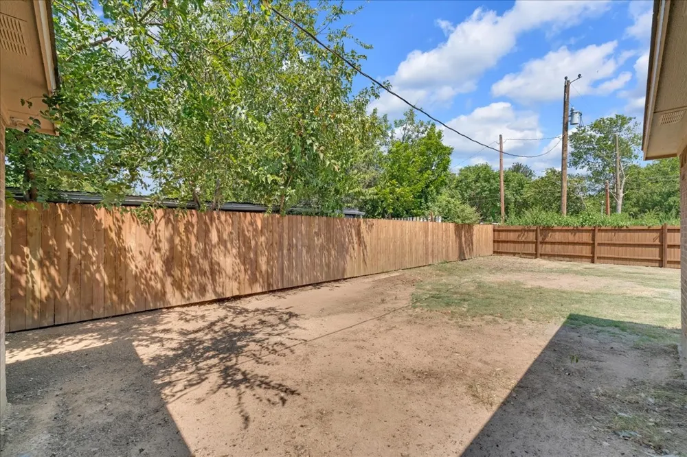808 SW 24th Street Mineral Wells, TX 76067