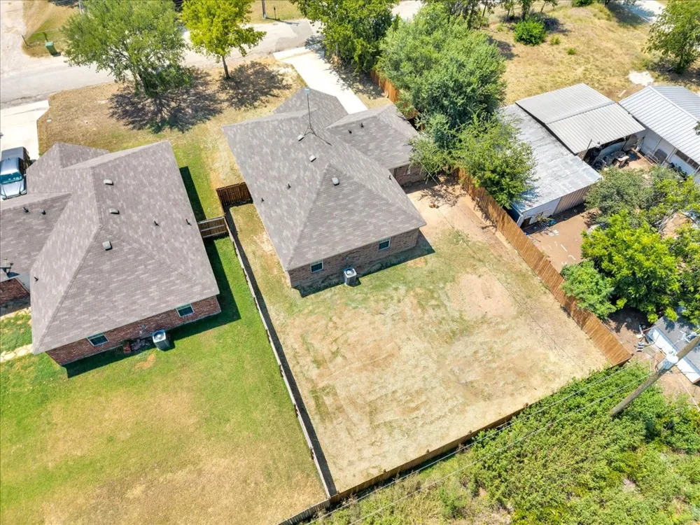 808 SW 24th Street Mineral Wells, TX 76067
