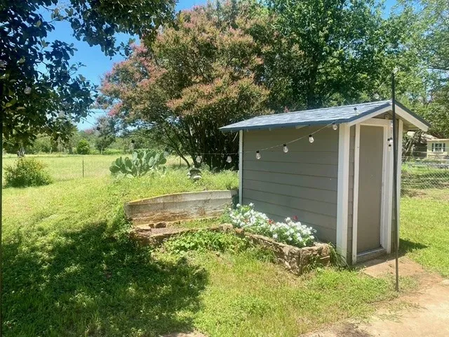720 West Street Burnet, TX 78611