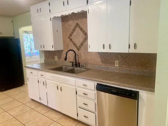 720 West Street Burnet, TX 78611