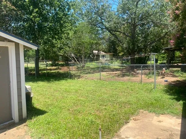 720 West Street Burnet, TX 78611
