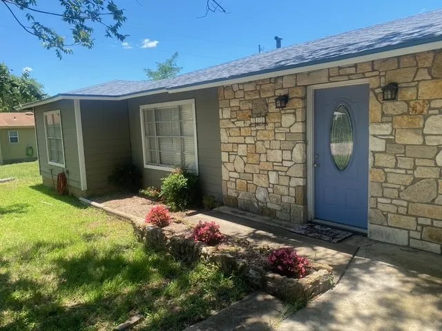 720 West Street Burnet, TX 78611