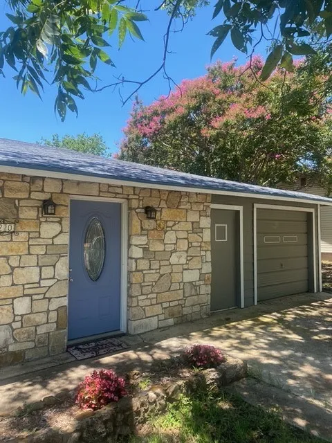 720 West Street Burnet, TX 78611