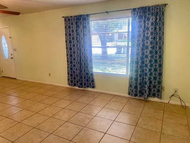 720 West Street Burnet, TX 78611