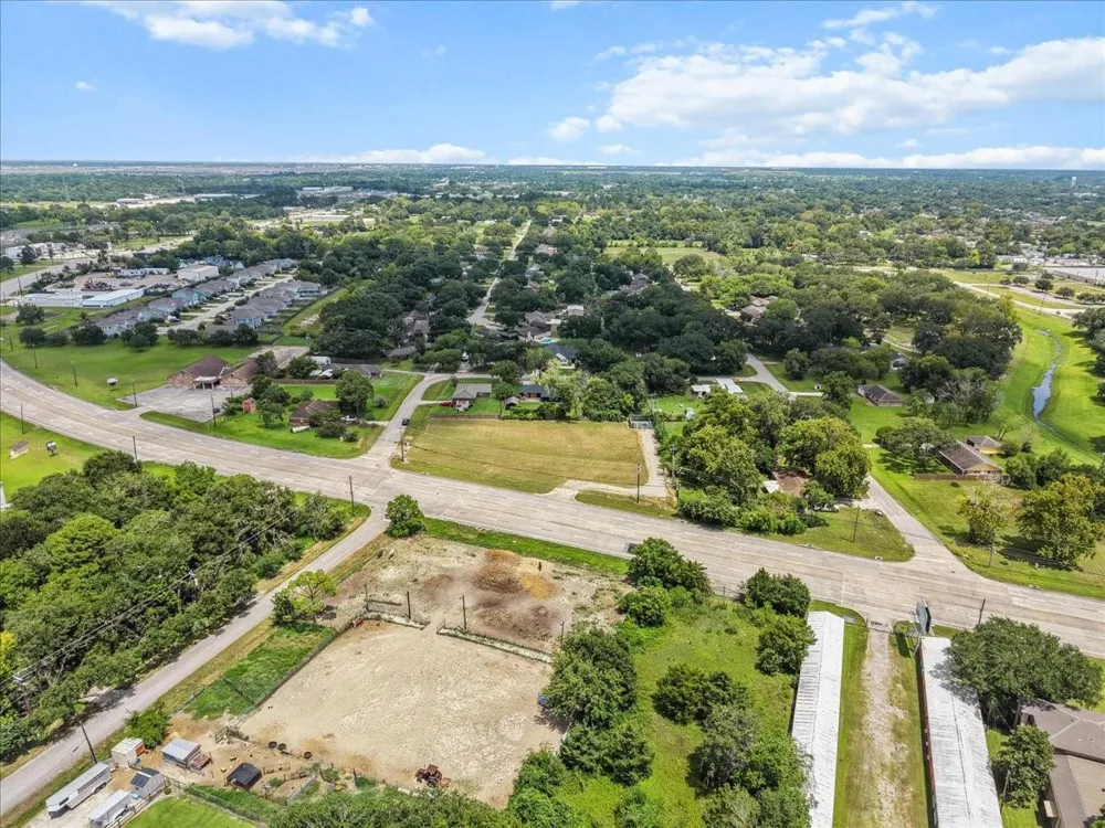 Fm 1764 Rd Santa Fe, TX 77510
