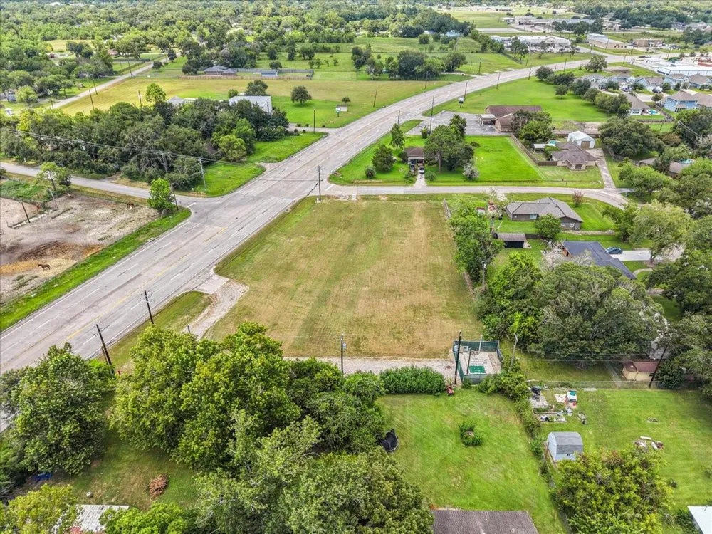 Fm 1764 Rd Santa Fe, TX 77510