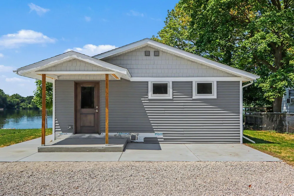 52070 Lake Avenue Mendon Township, MI 49093
