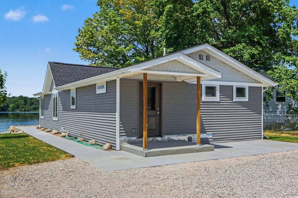 52070 Lake Avenue Mendon Township, MI 49093