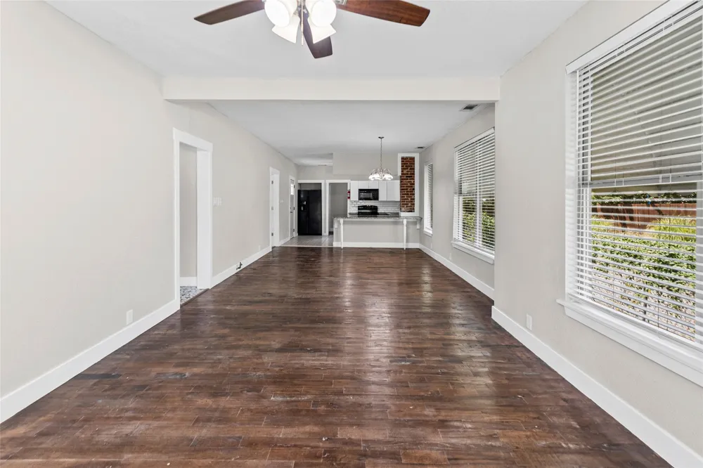 419 W 5th Street Bonham, TX 75418