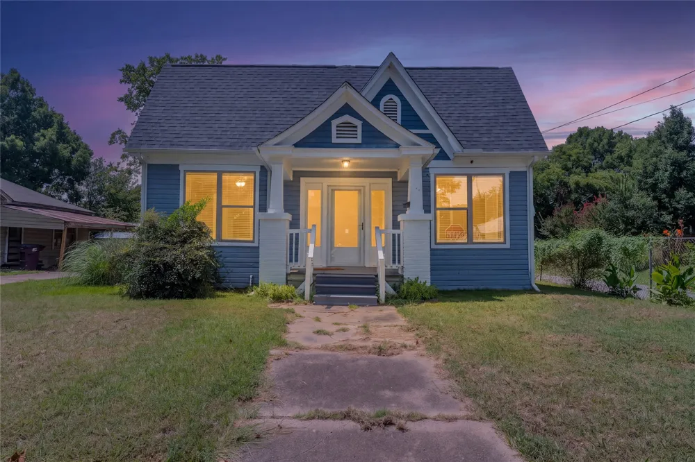 419 W 5th Street Bonham, TX 75418