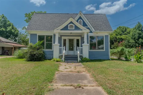 419 W 5th Street