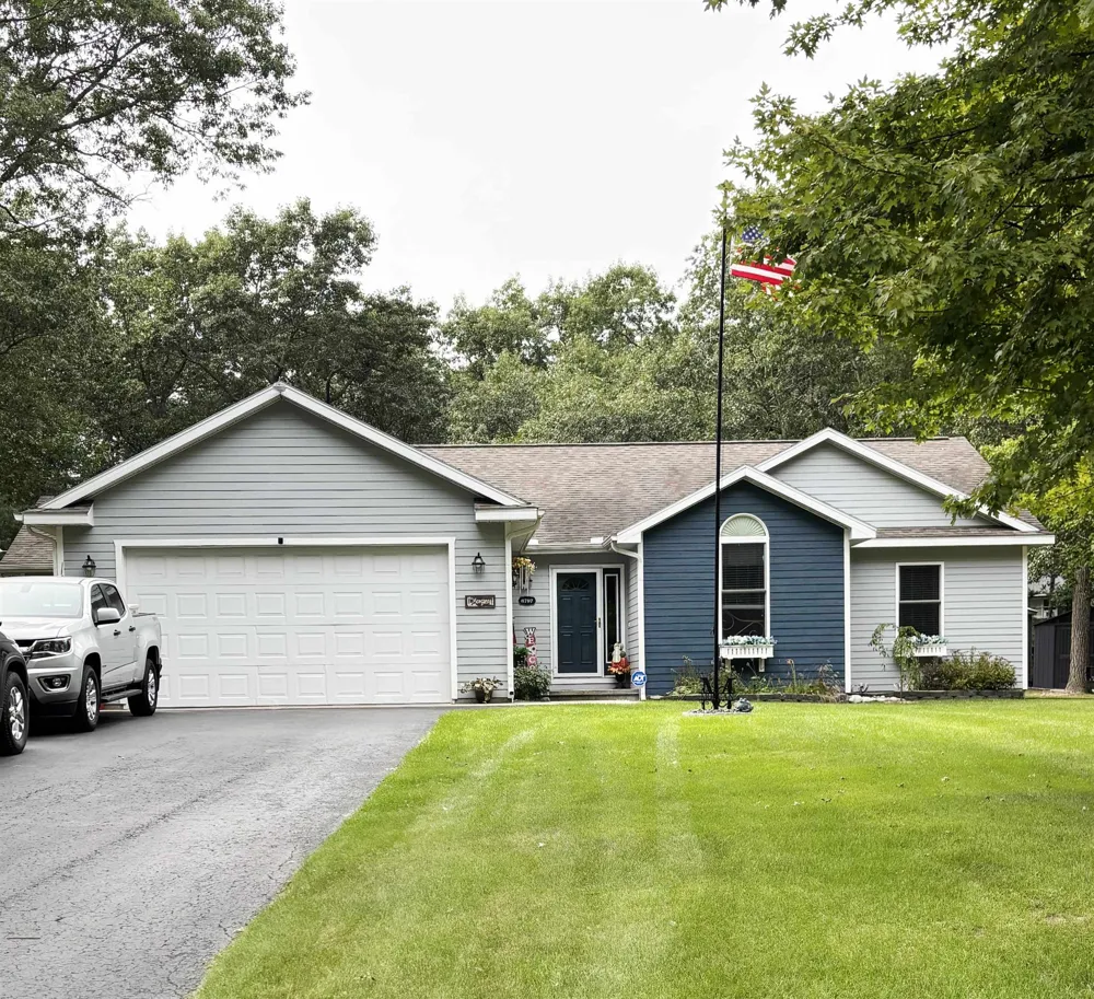 6797 Lakewood Drive Oscoda Charter Township, MI 48750