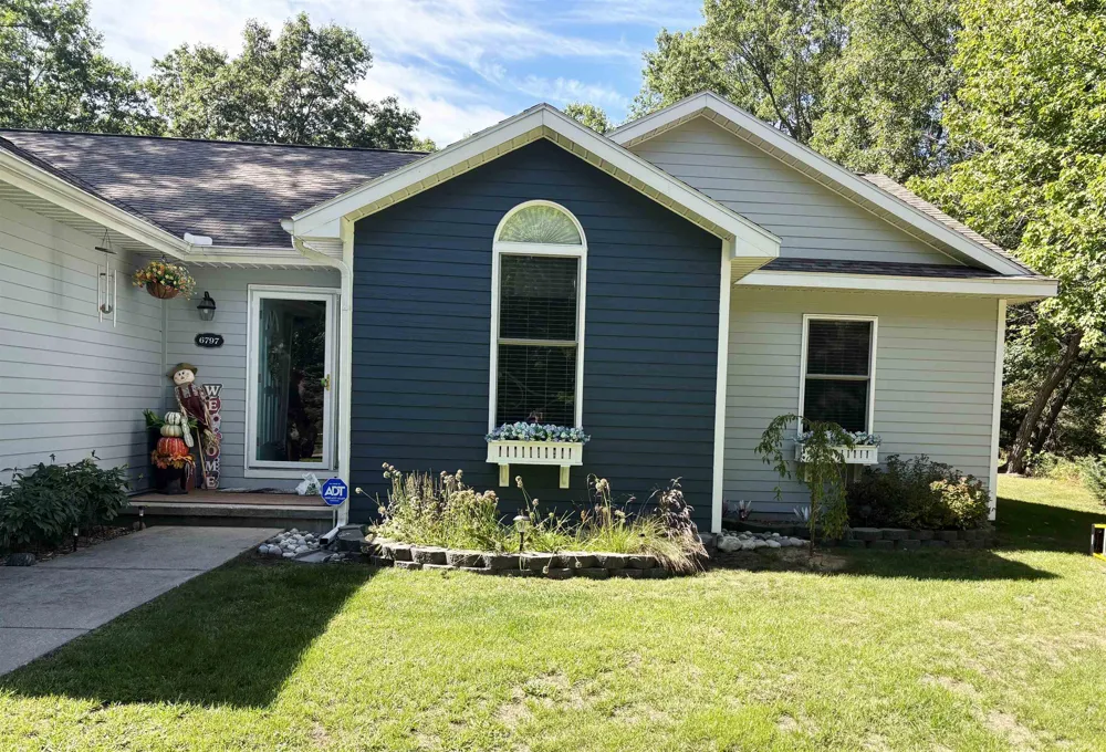6797 Lakewood Drive Oscoda Charter Township, MI 48750