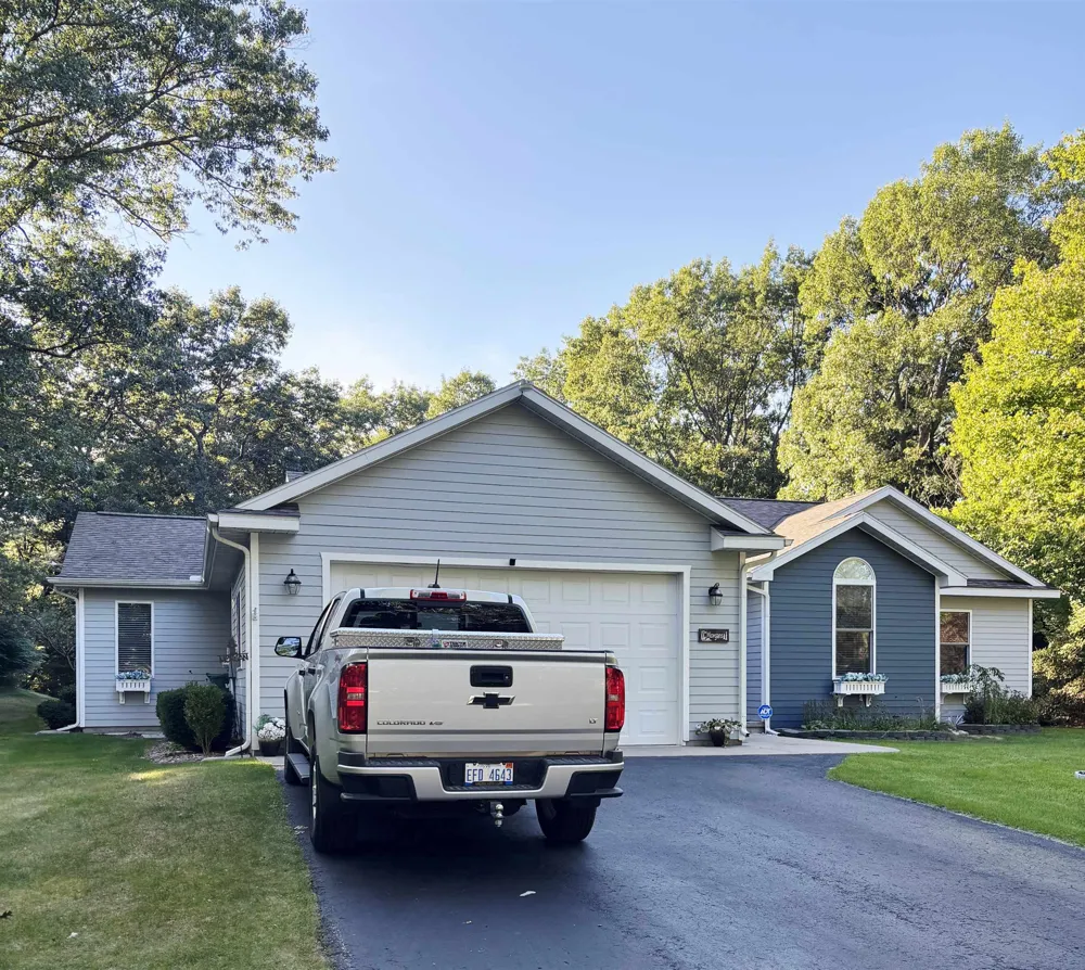 6797 Lakewood Drive Oscoda Charter Township, MI 48750