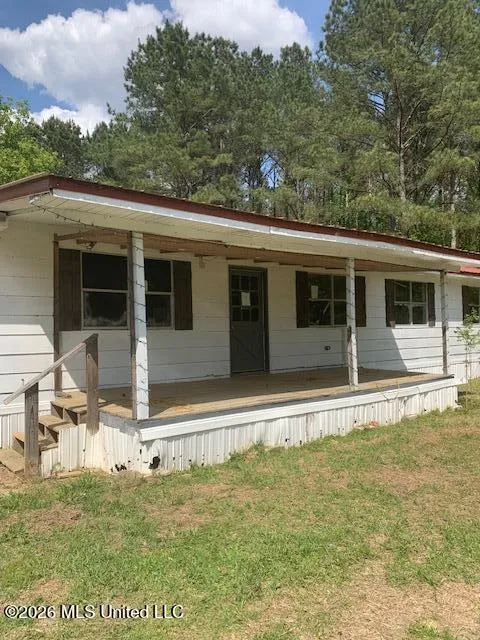 223 Barefoot Springs Road Pelahatchie, MS 39145