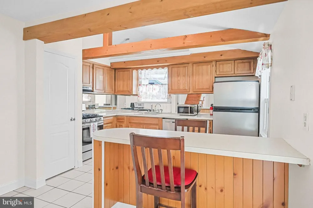 106 CHINGARORA AVENUE Keyport, NJ 07735