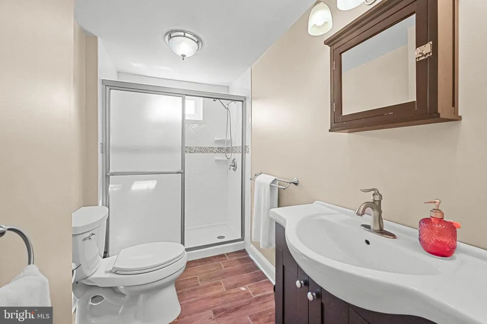 106 CHINGARORA AVENUE Keyport, NJ 07735