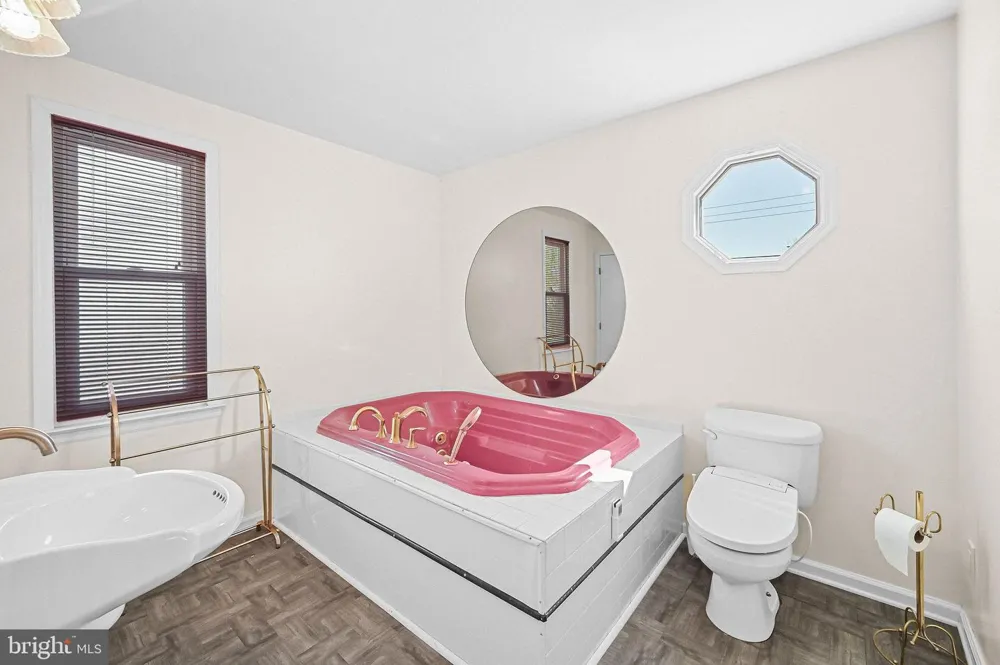 106 CHINGARORA AVENUE Keyport, NJ 07735