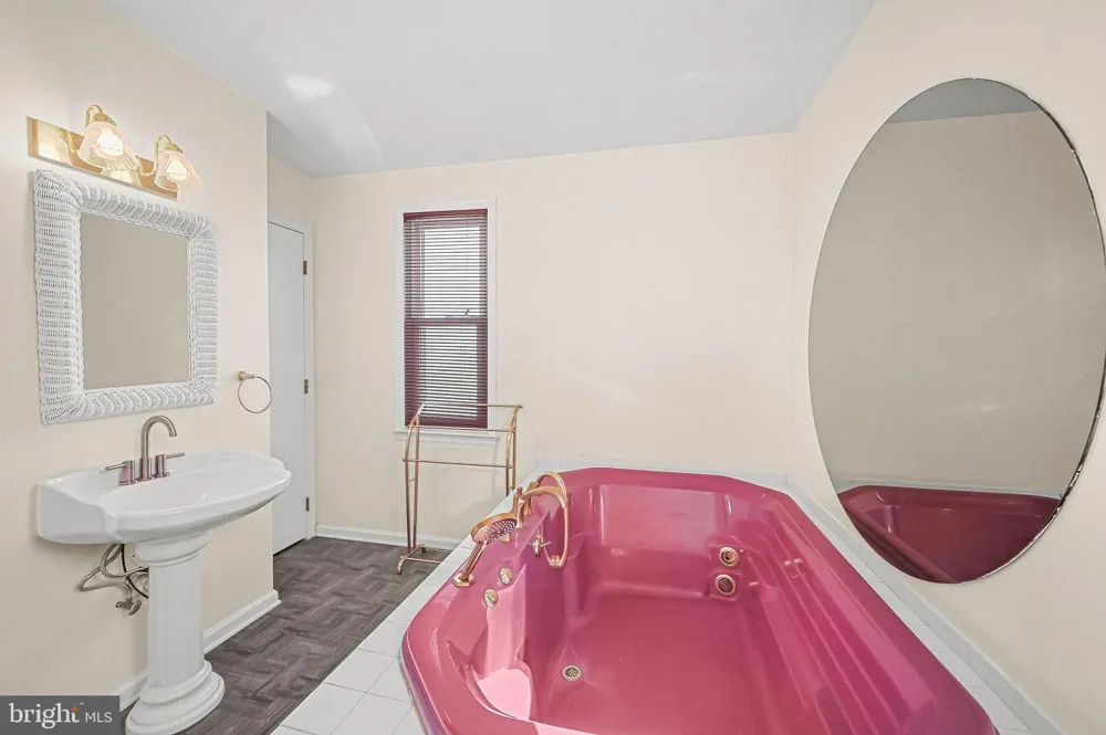 106 CHINGARORA AVENUE Keyport, NJ 07735