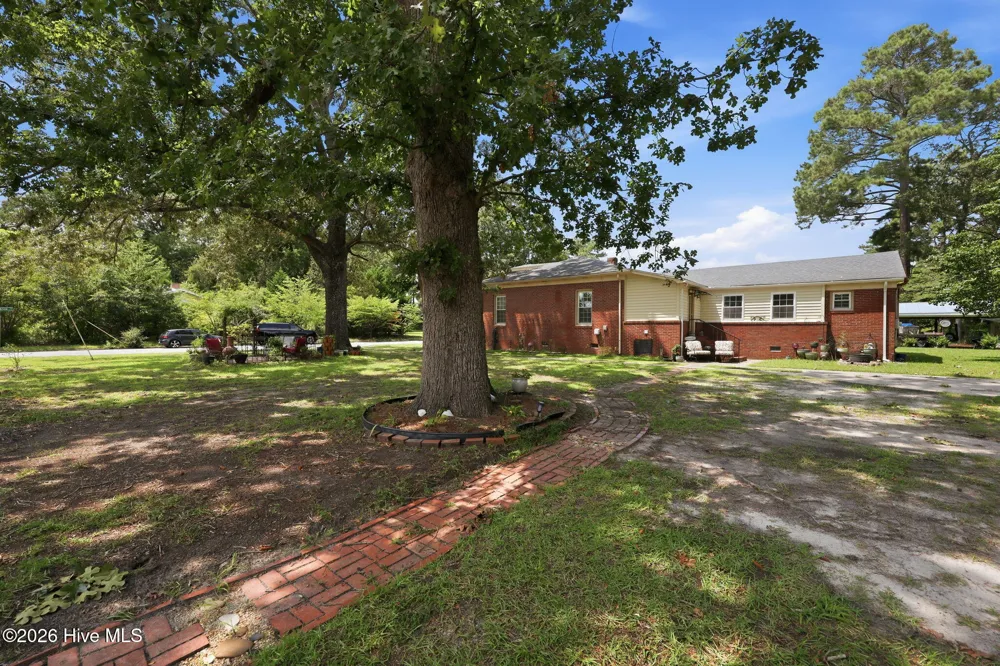 3227 S Eason Street Fountain, NC 27829
