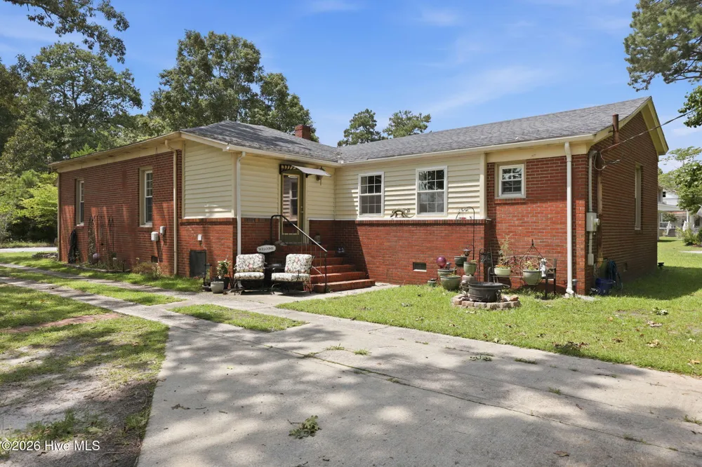 3227 S Eason Street Fountain, NC 27829