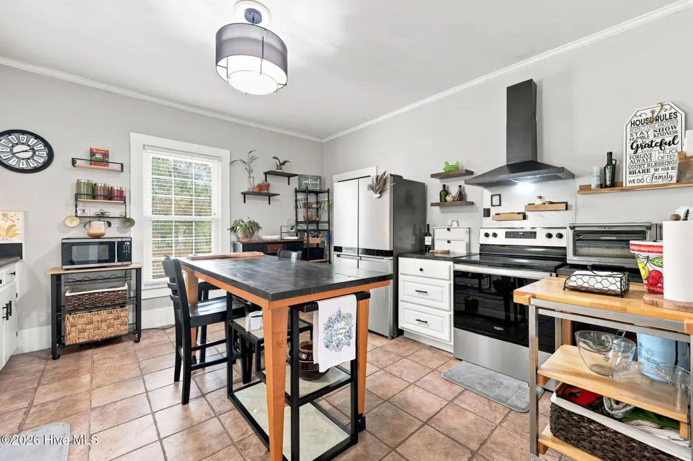 3227 S Eason Street Fountain, NC 27829