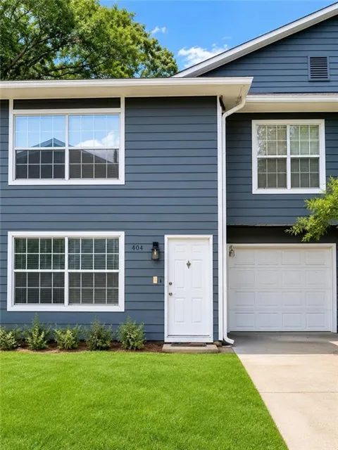 1006 Heathmoor Court