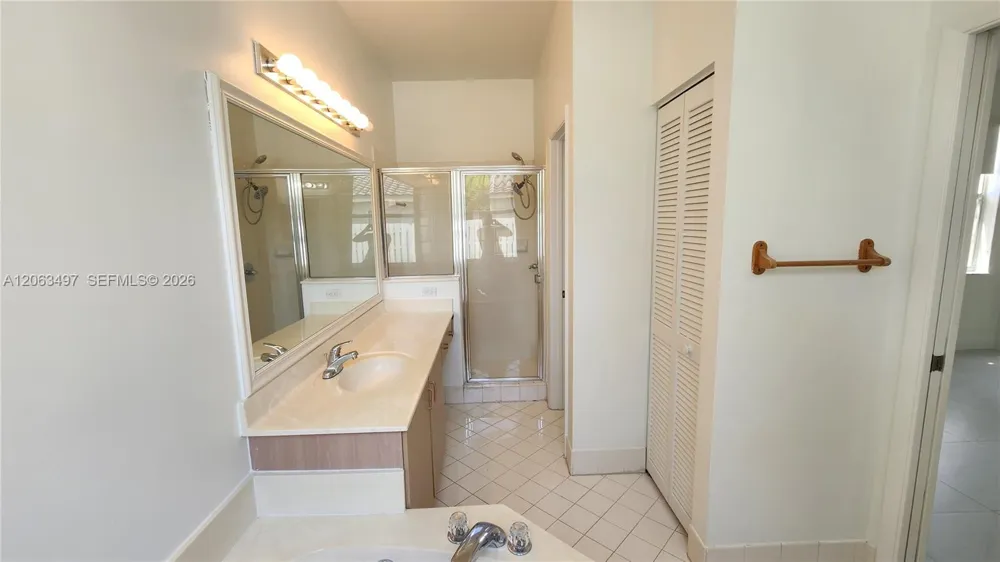 924 Falling Water Rd #924 Weston, FL 33326