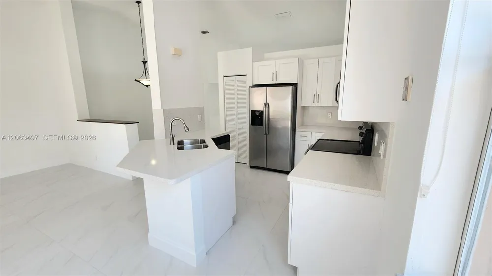 924 Falling Water Rd #924 Weston, FL 33326