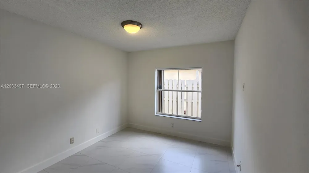 924 Falling Water Rd #924 Weston, FL 33326